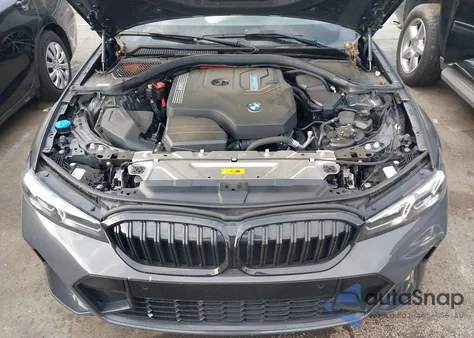 2023 BMW 3 Series 330E z USA, uszkodzony, nr VIN 3MW39FF09P8C97635